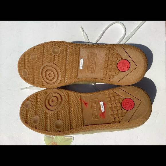 Hunter - Picture 5 of 12